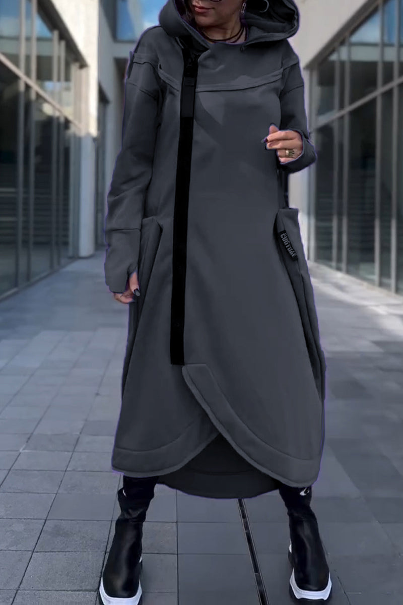 Esmée™ | Robe à capuche à manches longues et ourlet asymétrique